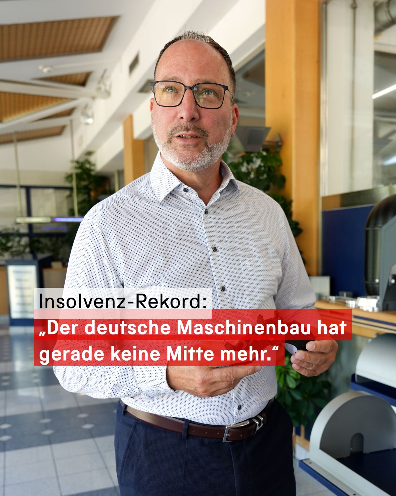 LinkedIn-Post: Der deutsche Maschinenbau hat gerade keine Mitte mehr. Entweder eine Firma platzt aus allen Nähten. Oder sie hat nichts zu tun bzw. meldet I